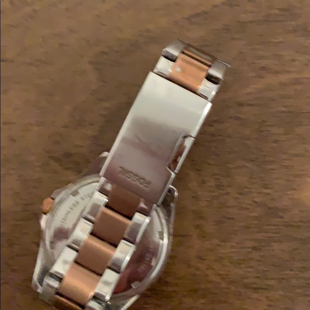Fossils watch - Picture 3 of 4